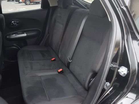 Used 2016 Nissan Juke SV image 8