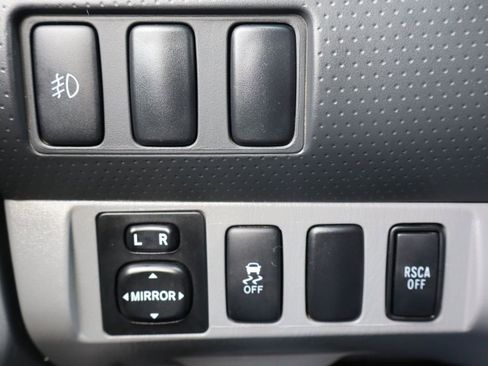 Used 2013 Toyota Tacoma 4x4 Double Cab w/ SR5 Pkg image 28