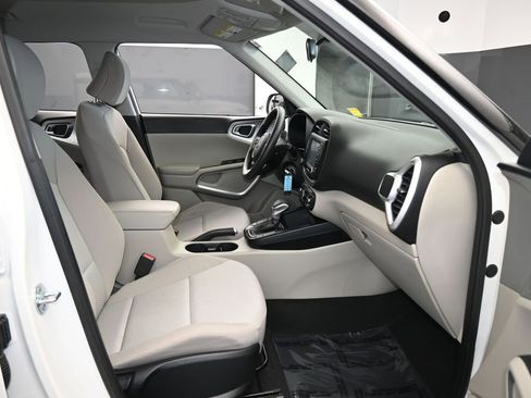 Used 2021 Kia Soul LX image 38