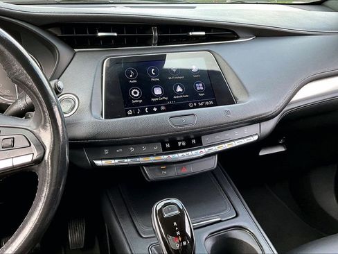 Used 2021 Cadillac XT4 Premium Luxury AWD/4WD image 6
