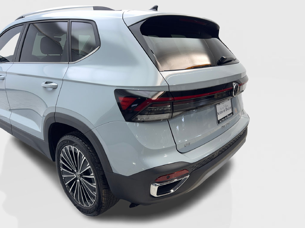 Used 2025 Volkswagen Taos SE FWD image 20