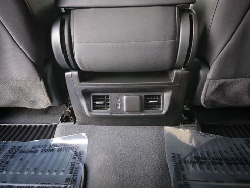 Used 2023 GMC Sierra 1500 Elevation image 32