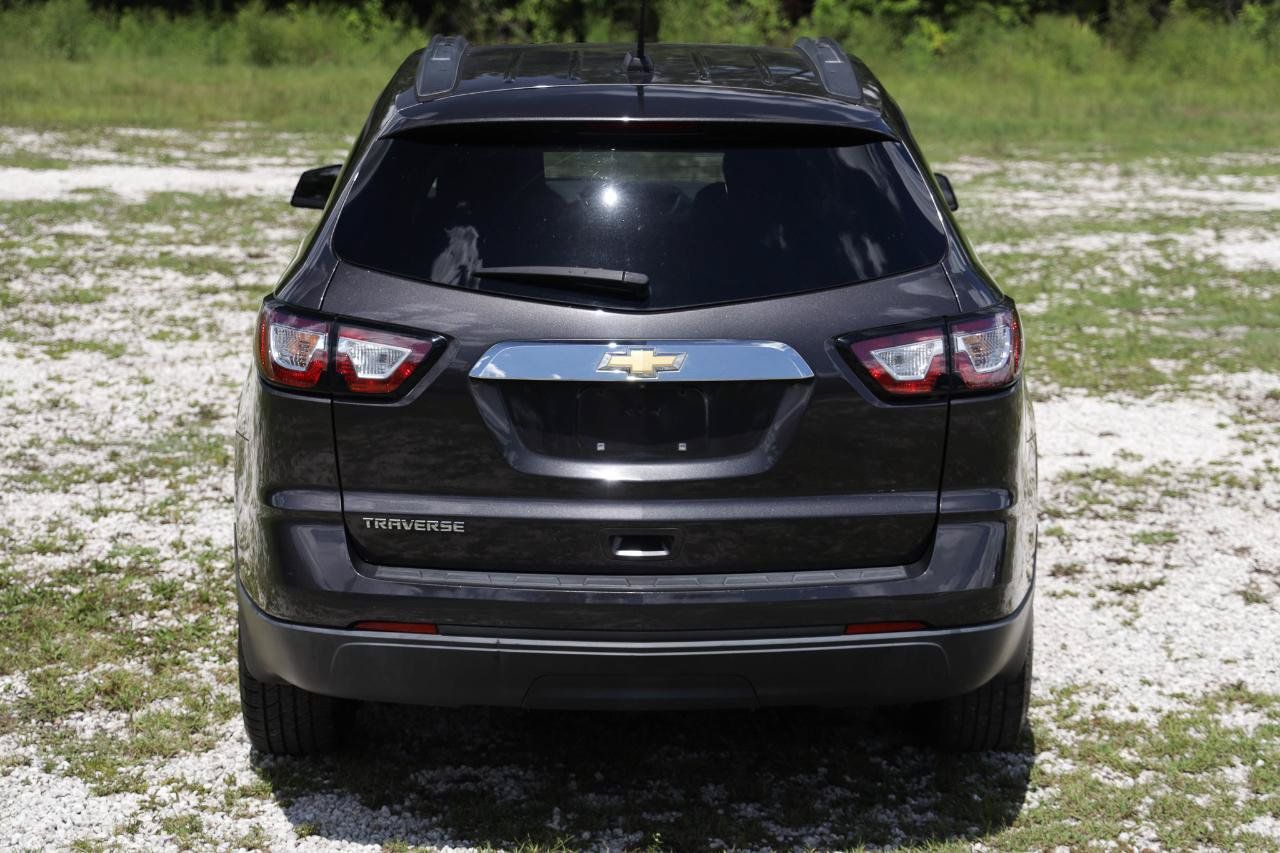 Used 2017 Chevrolet Traverse LS FWD image 9