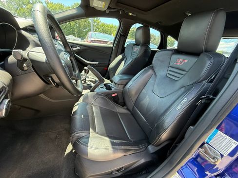 Used 2013 Ford Focus ST FWD image 12