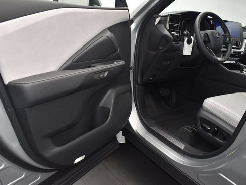 Used 2025 Lexus TX 350 AWD w/ Technology Package image 11