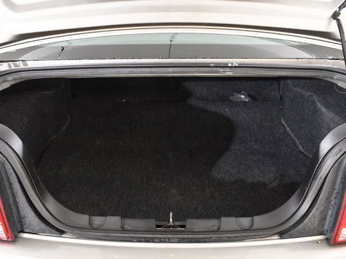 Used 2009 Ford Mustang GT Premium RWD image 17