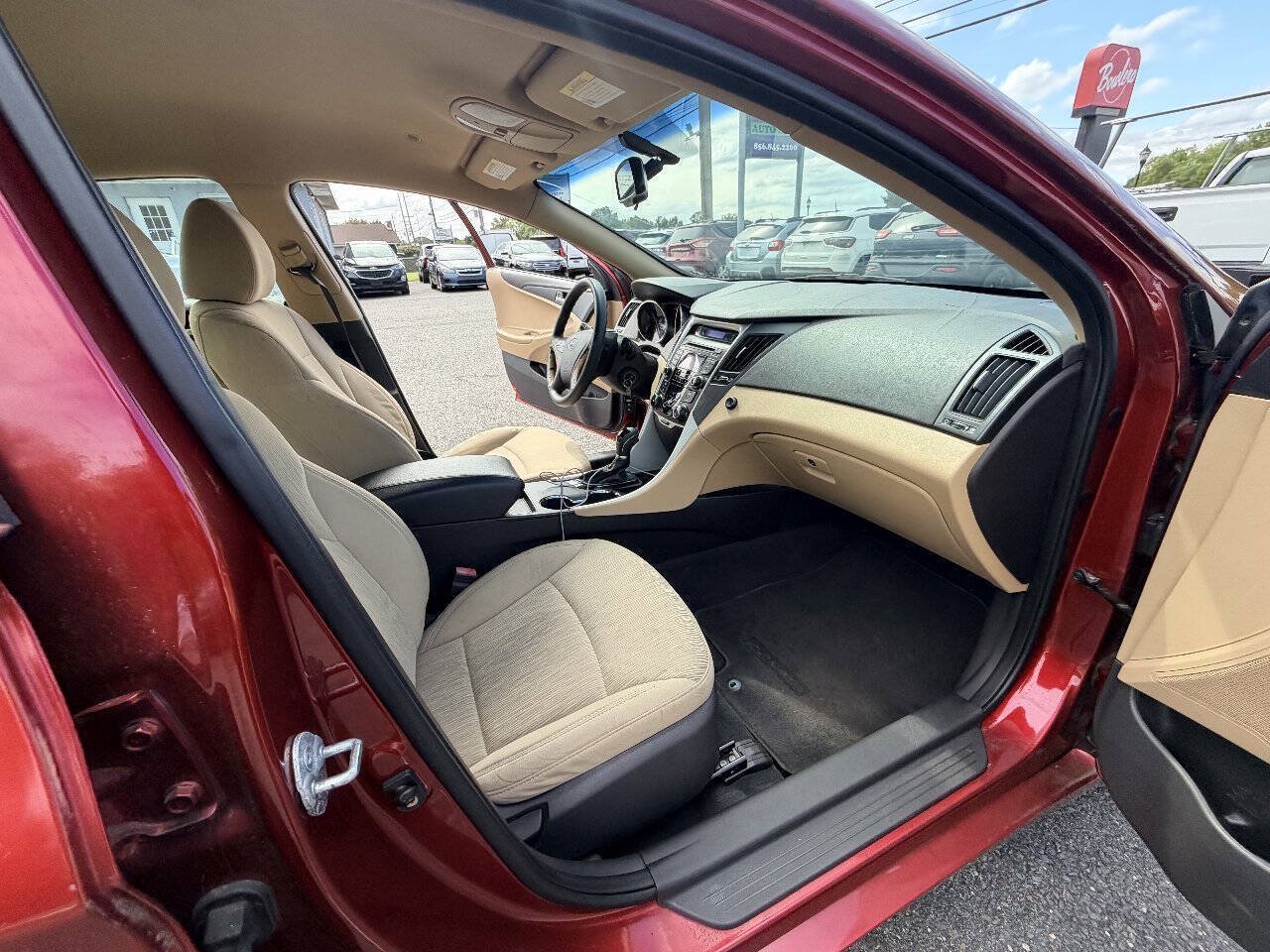 Used 2012 Hyundai Sonata GLS FWD image 53