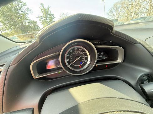 Used 2014 MAZDA MAZDA3 i Sport image 17