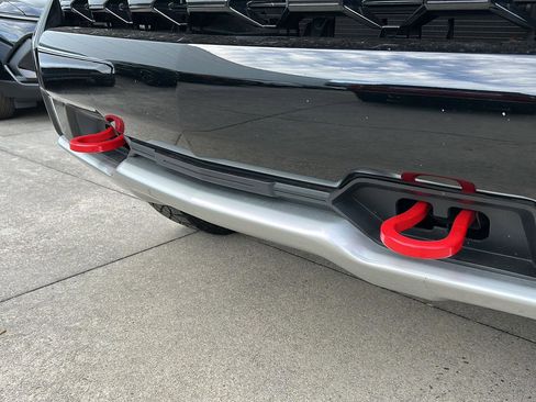 Used 2023 Chevrolet Silverado 1500 ZR2 image 23