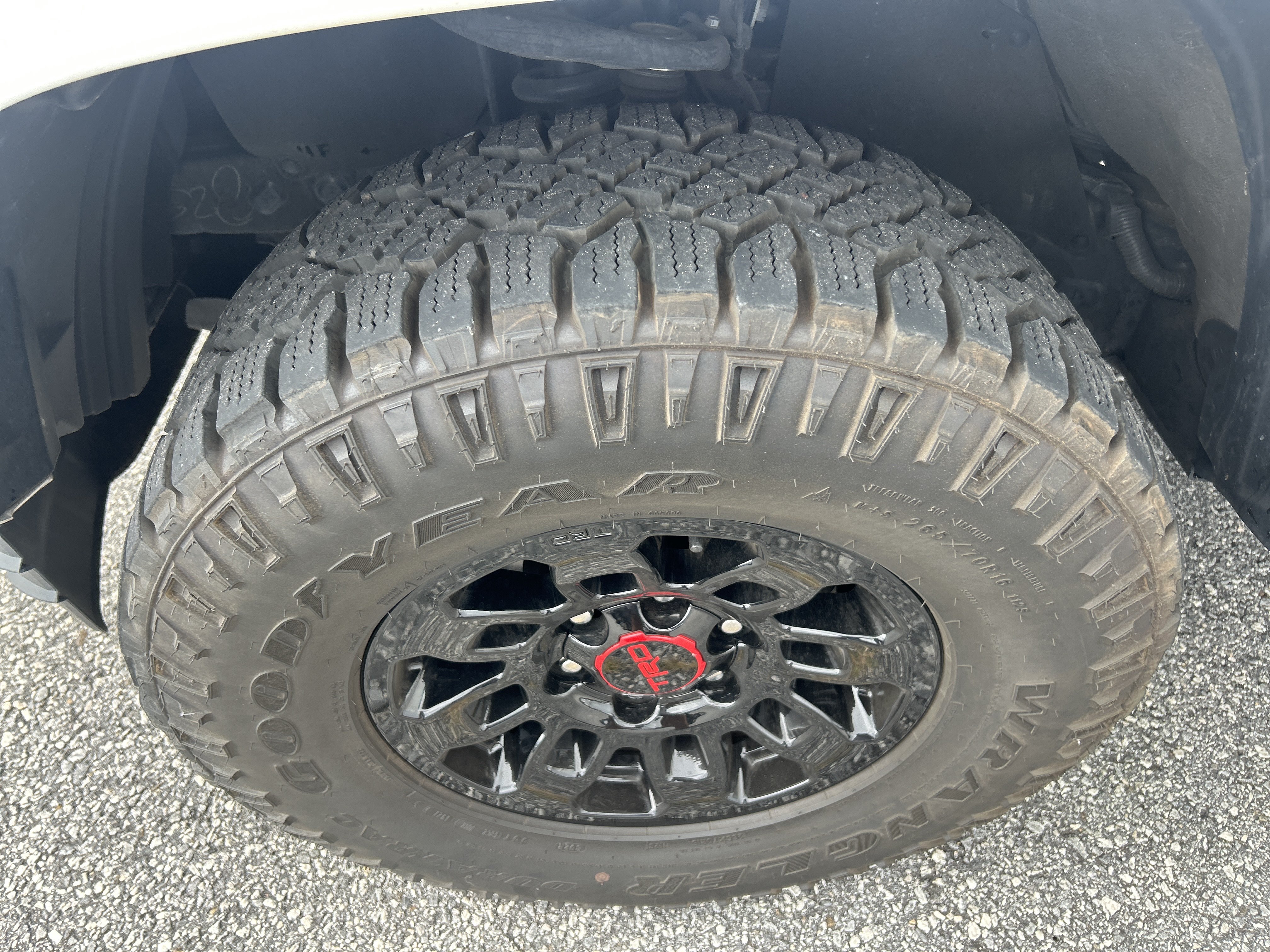 Used 2022 Toyota Tacoma SR w/ SR Convenience Package RWD image 21