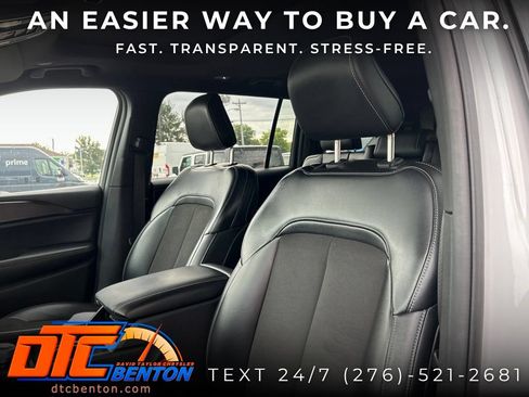 Used 2023 Jeep Grand Cherokee L Laredo AWD/4WD image 9