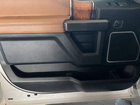 Used 2016 Ford F150 Limited w/ Trailer Tow Package image 23