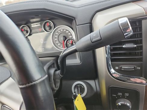 Used 2014 RAM 2500 Laramie w/ Convenience Group image 15