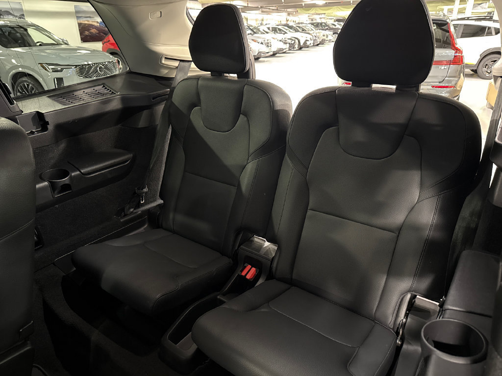 Certified 2024 Volvo XC90 B6 Plus w/ Protection Package Premier AWD/4WD image 25