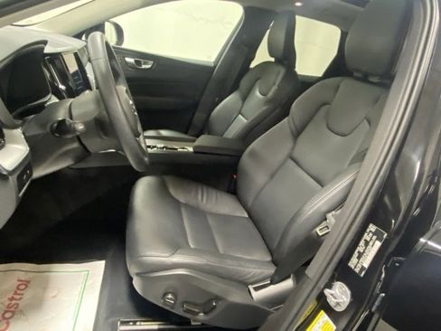 Used 2024 Volvo XC60 T8 Core image 10