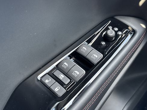 Used 2024 Jeep Wagoneer Launch Edition image 31