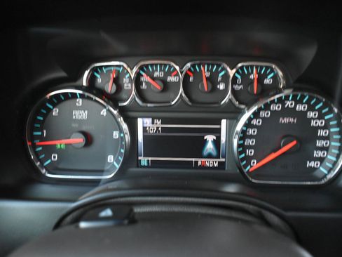 Used 2015 Chevrolet Suburban LTZ image 17