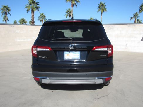 Certified 2019 Honda Pilot Touring image 7