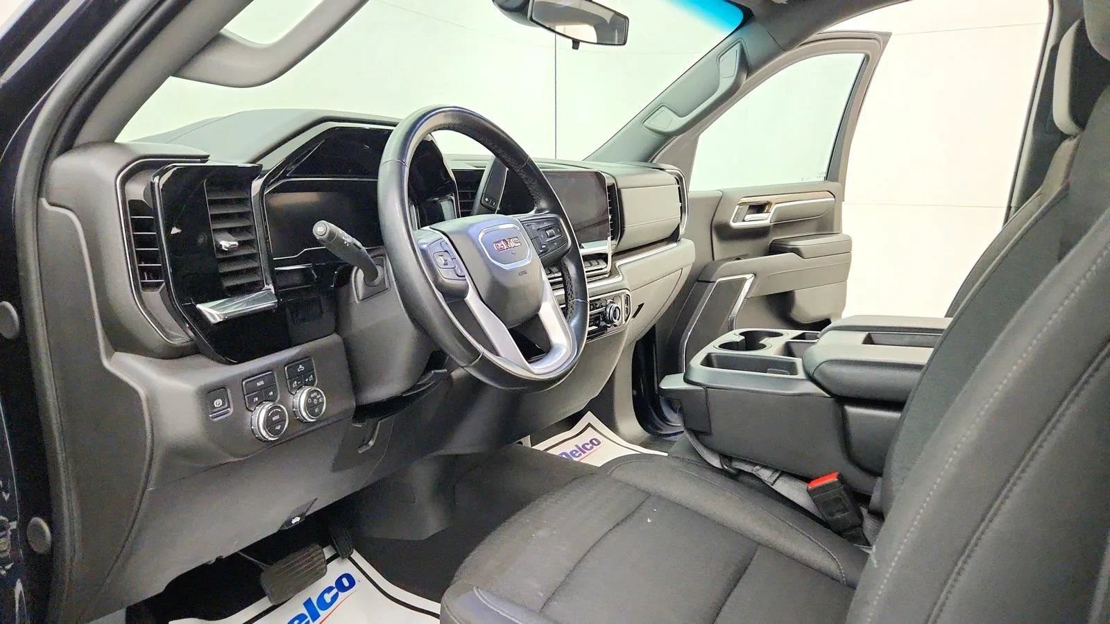 Used 2024 GMC Sierra 1500 Elevation AWD/4WD image 14