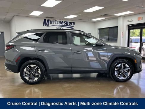 Used 2025 Hyundai Tucson SEL AWD/4WD image 4