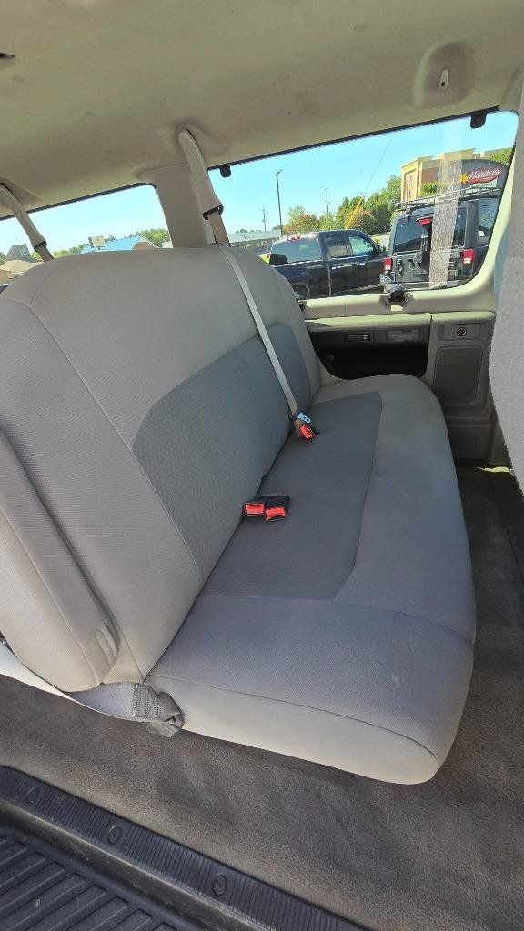 Used 2014 Ford E-150 and Econoline 150 Wagon RWD image 15