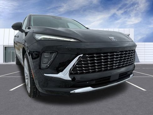 Used 2025 Buick Envision Avenir image 8