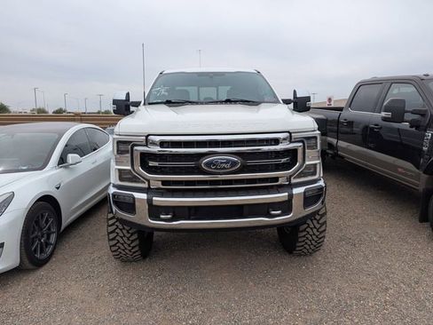 Used 2021 Ford F250 Lariat w/ Lariat Ultimate Package AWD/4WD image 3