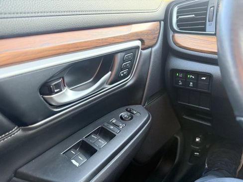 Certified 2020 Honda CR-V Touring image 9