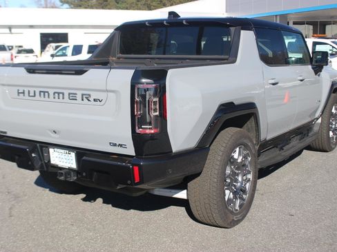 New 2025 GMC Hummer EV 3X image 11