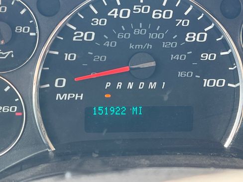 Used 2017 Chevrolet Express 3500 image 19