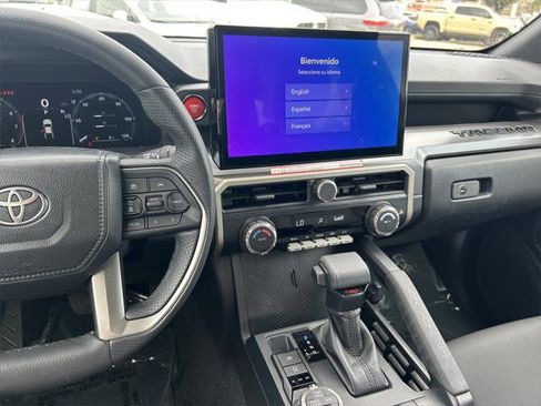 Certified 2024 Toyota Tacoma TRD Off-Road image 18
