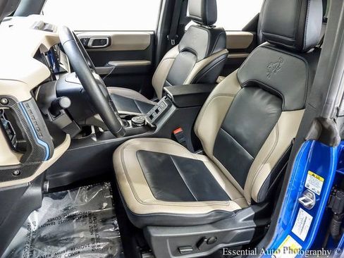 Used 2022 Ford Bronco Wildtrak image 9