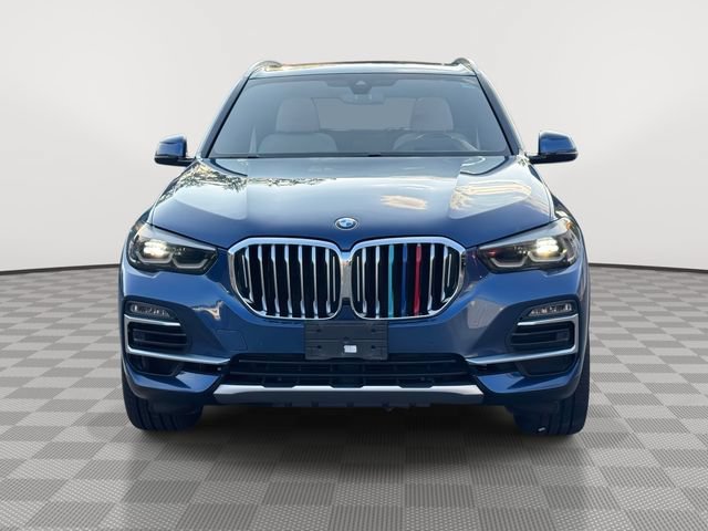 Used 2020 BMW X5 xDrive50i w/ Premium Package AWD/4WD image 2