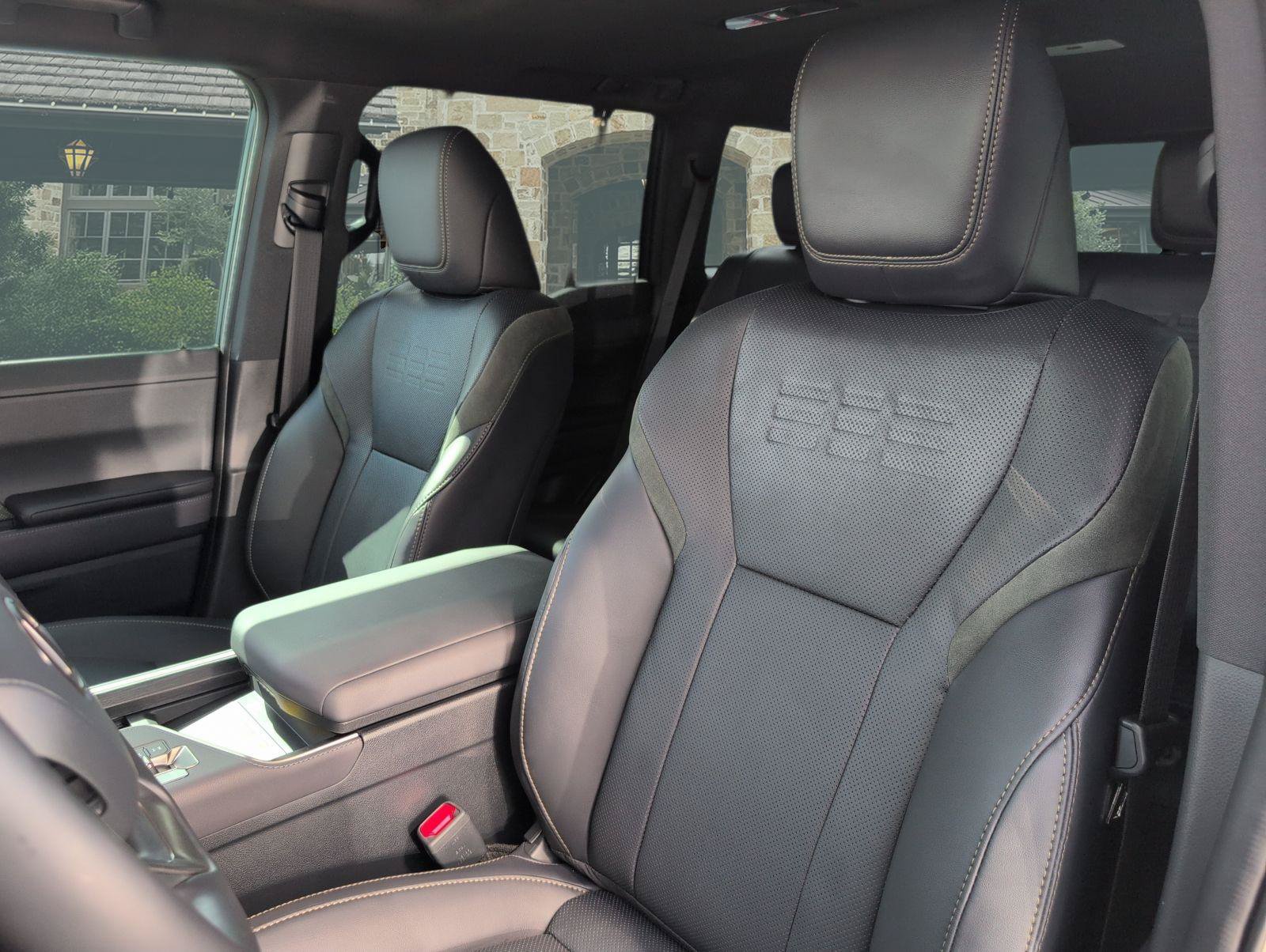 Certified 2026 Lexus GX 550 w/ Accessory Package (CT) AWD/4WD image 5