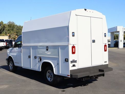 Used 2023 GMC Savana 3500 w/ Power Convenience Package image 6