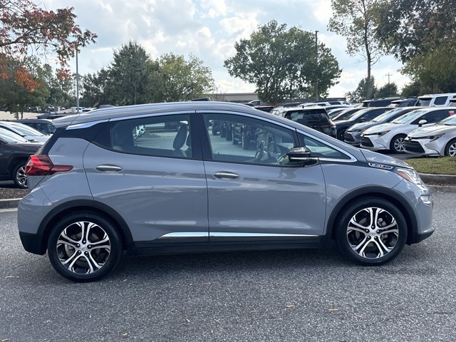 Used 2021 Chevrolet Bolt Premier w/ Infotainment Package FWD image 4