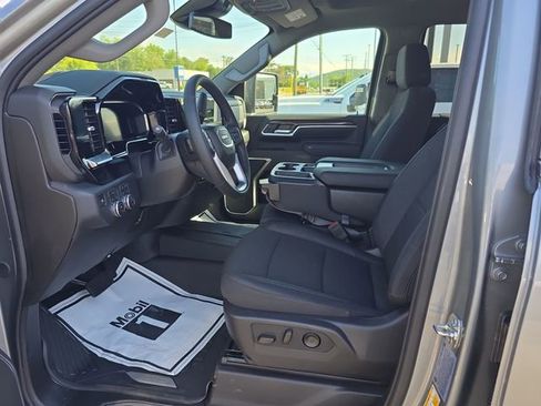 New 2026 GMC Sierra 2500 SLE AWD/4WD image 13