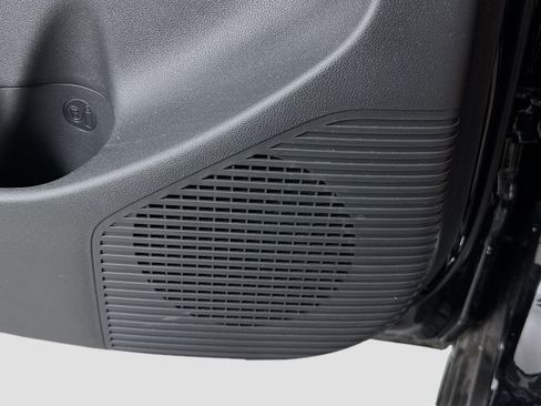 Certified 2025 Hyundai Kona SEL image 25