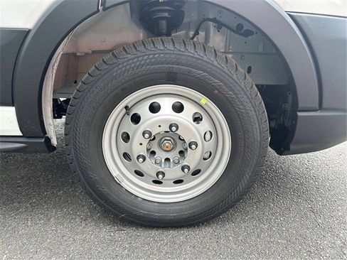 New 2025 Ford Transit 250 148 Medium Roof Extended AWD image 12