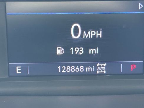 Certified 2019 Chevrolet Silverado 1500 LTZ w/ LTZ Texas Edition AWD/4WD image 32
