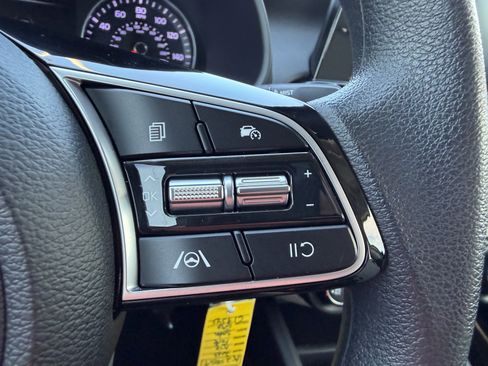 Certified 2023 Kia Forte LXS w/ LXS Technology Package image 26