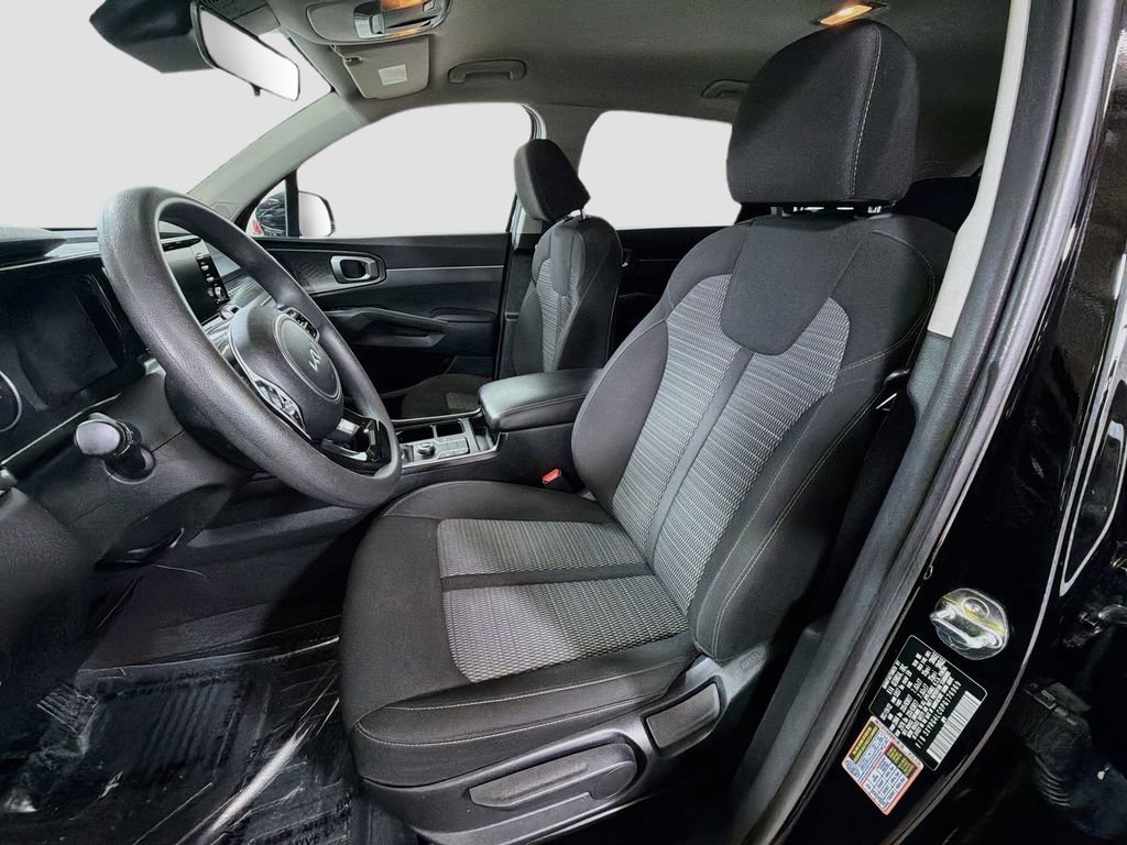 Used 2023 Kia Sorento LX FWD image 20
