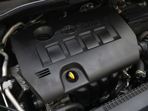Used 2022 Toyota C-HR Limited FWD image 27