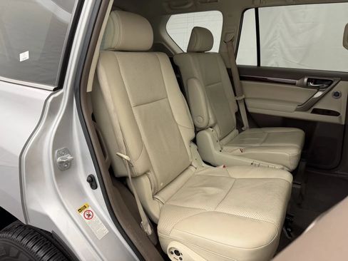 Used 2019 Lexus GX 460 Luxury AWD/4WD image 30