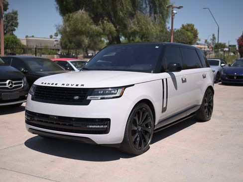 Used 2023 Land Rover Range Rover Long Wheelbase Autobiography image 1