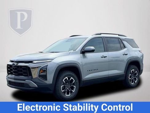 New 2026 Chevrolet Equinox ACTIV w/ Convenience Package III AWD/4WD image 12