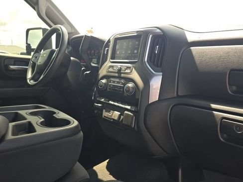 Used 2024 Chevrolet Silverado 2500 Custom w/ Custom Value Package AWD/4WD image 20