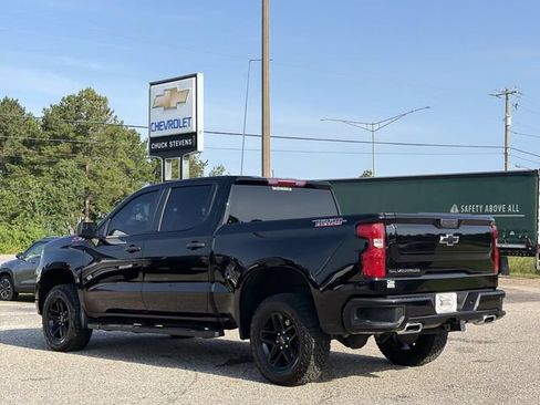 Used 2024 Chevrolet Silverado 1500 Custom Trail Boss AWD/4WD image 12