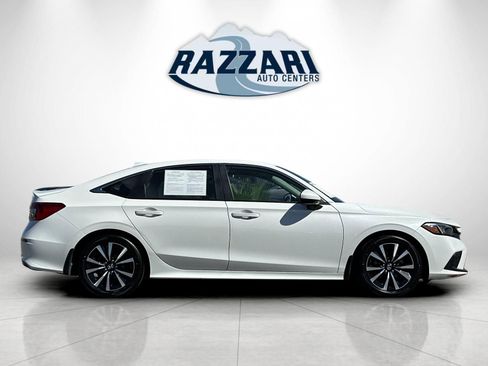 Used 2024 Honda Civic EX image 2