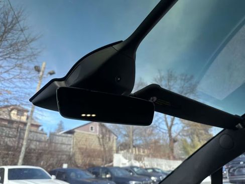 Used 2022 Tesla Model X Plaid AWD/4WD image 18
